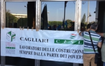 CAGLIARI, PRESIDIO DEI LAVORATORI GLF SOTTO IL PALAZZO DELLA REGIONE